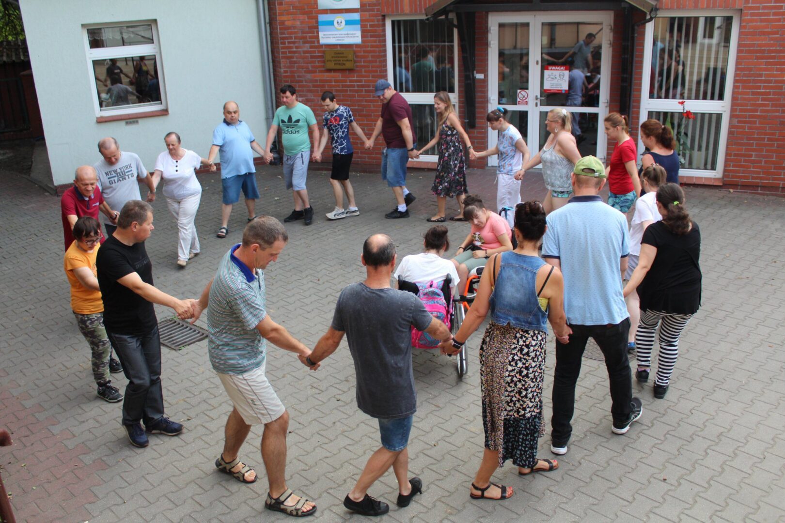 Dzień tańca w kręgu